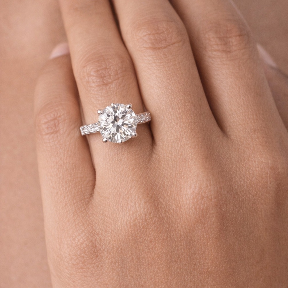 Elegant Silver Women's Ring